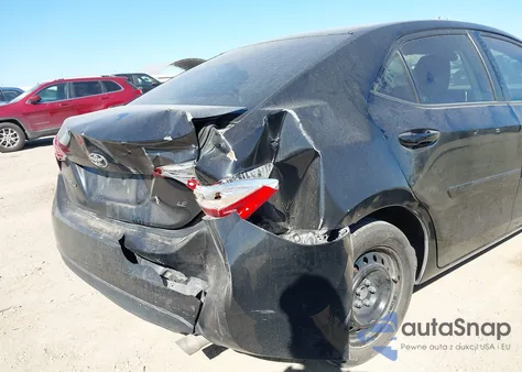 2018 Toyota Corolla Le z USA, uszkodzony, nr VIN 5YFBURHE9JP842053